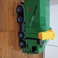 Camion spazzatura giocattolo 