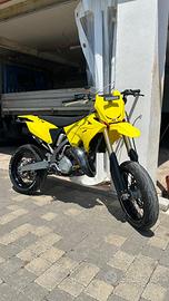 Suzuki RM 125 Motard