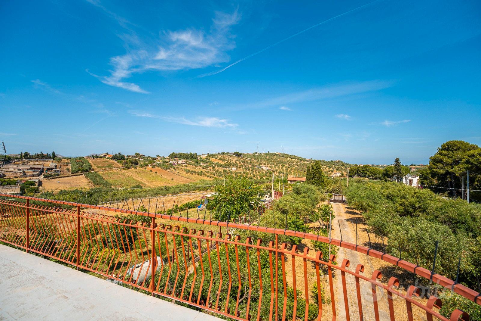 Panoramica villa indipendente con giardino V/8 - Vista 6