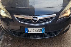 Opel astra j 1.3 2011