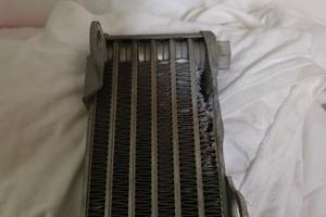 radiatore olio moto morini 1200  bucato