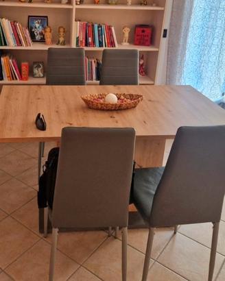 Tavolo allungabile in legno larice con 4 sedie nuo