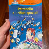 Libro Petronella e i rifiuti spaziali