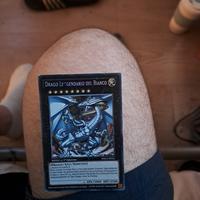 carta yu gi ho (drago leggendario del bianco)
