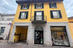 Immobile di 108 m² con 4 locali a Oggiono