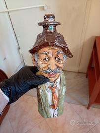 Bottiglie di liquore vuote in ceramica