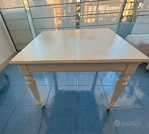 Tavolo allungabile