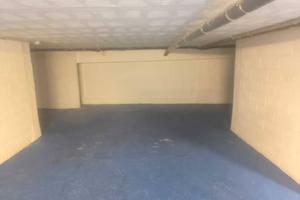 Box / Garage di 29 m² a Rimini