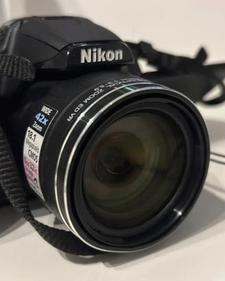 Nikon Reflex P520