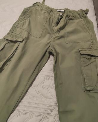 pantaloni con tasconi laterali misura s