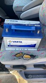 Batteria 74 ah per auto/furgone