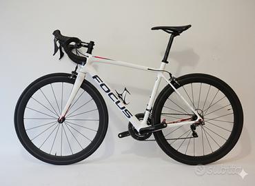 Focus Izalco Race Carbon - Shimano 105 -