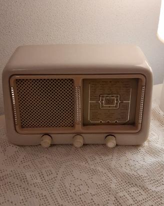 Radio a  valvole Jaka