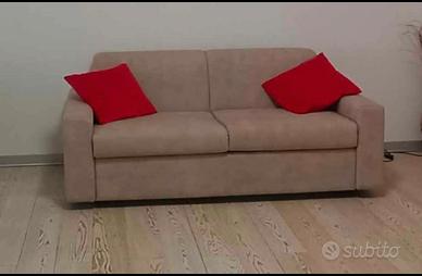 divano letto matrimoniale due posti come nuovo