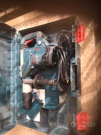 Attrezzo bosch per ristrutturare casa.