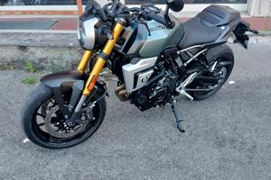 Suzuki GSX 8T