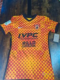 🎽 Maglia Benevento Calcio 2021/2022 – Gara Home