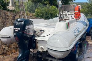 Gommone Sacs 530,Carrello e Motore Evinrude 90 
