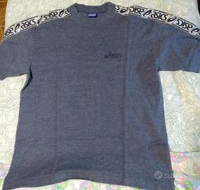 2 T shirt  Rebook e Asics