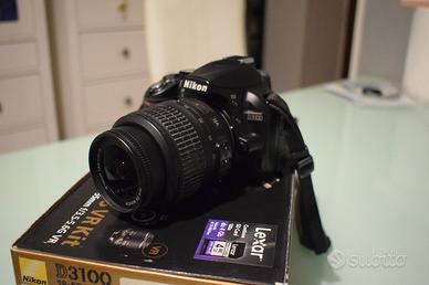 Nikon D3100 + obiettivo 18-55 VR