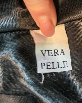 giacca in pelle blupel nera.taglia 50(L).come nuov
