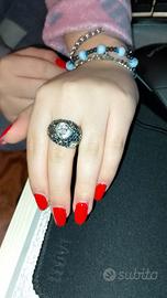 Anello da Donna con fiore in centro 