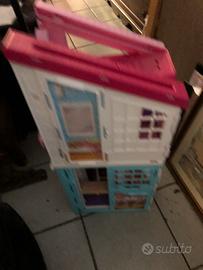 Casa di Barbie Malibu apribile