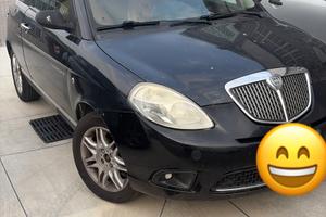 Lancia Ypsilon 1.2 BENZINA E GPL