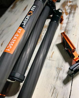 Carbon fiber vlog phone tripod di K&F Concept