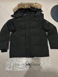 Canada Goose taglia M Nuovo