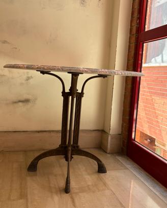 Tavolo con piano in marmo