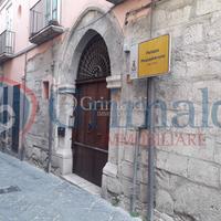 Appartamento con terrazzo - Centro storico