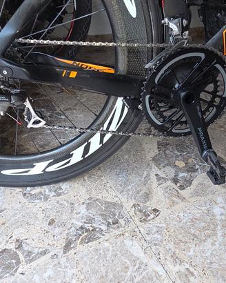 bici da triatlhon o crono