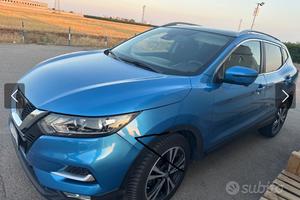 Nissan Qashqai N-Connecta N1 – Autocarro 5 post