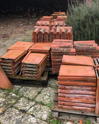 467 Embrici e 643 Coppi invecchiati