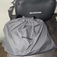 Pochette unisex originale grigia in pelle perfetta