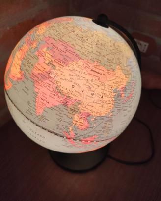 Mappamondo Luminoso Vintage.