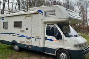 Camper mansardato C.I. International