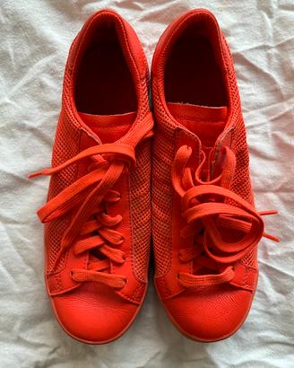 Sneaker Adidas estive rosse per ragazzi