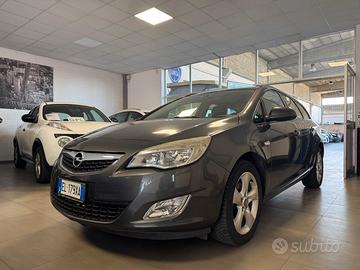 Opel Astra 1.7 CDTI 110CV Sports Tourer Cosmo