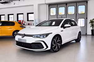 Volkswagen Golf 1.5 TSI 150 CV EVO ACT R-Line