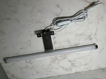 Luce a led per specchio
