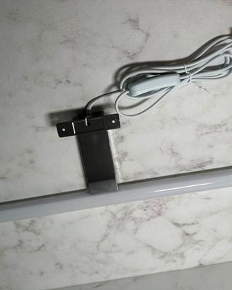 Luce a led per specchio