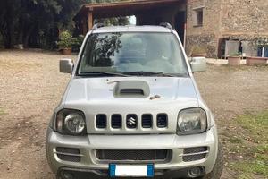 Jimny DDiS (diesel, con motore nuovo)