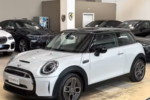 Mini 3 Porte Cooper SE Classic Full Electric-LED-1