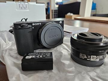 Sony ZV-E10 con Lente Kit come nuova in garanzia