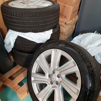 Cerchi originali Range Rover 22” + gomme Pirelli 