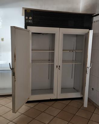 Piccola cella frigo armadio 