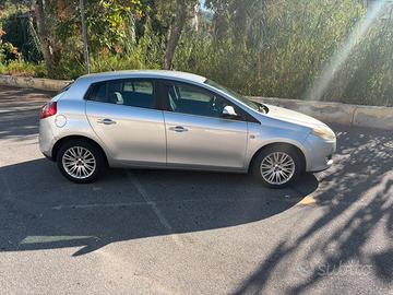 Macchina fiat bravo