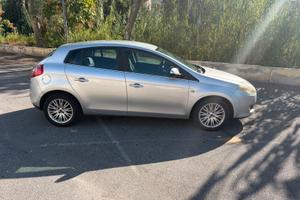 Macchina fiat bravo